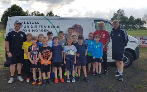 DFB-Mobil zu Gast in Oettersdorf